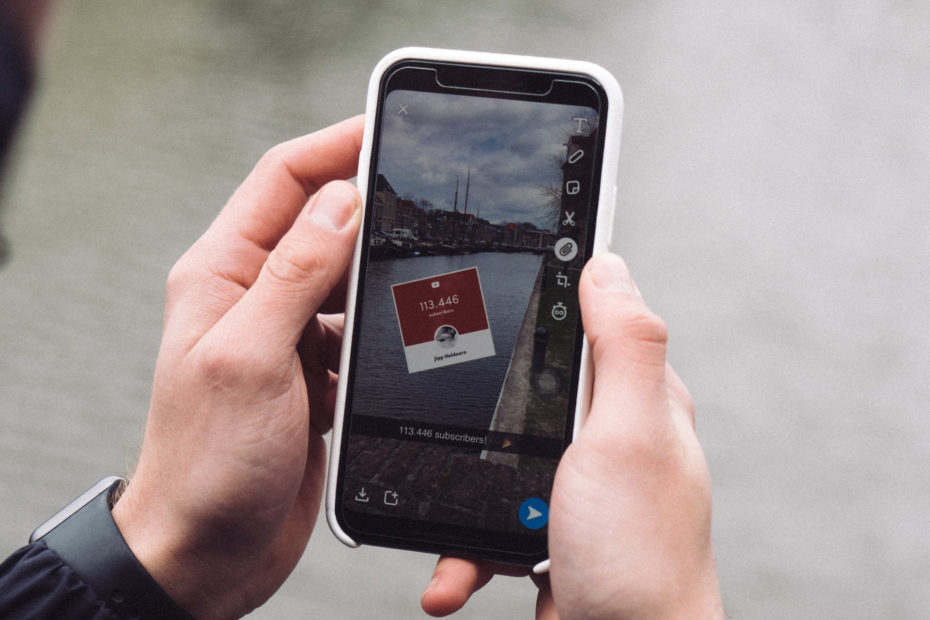 Posting Snapchat videos with captions